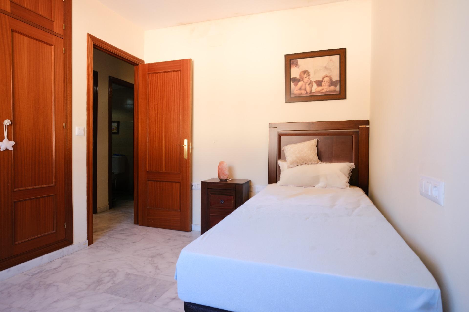 Pisos-Venta-Pilas-2414555-Foto-29