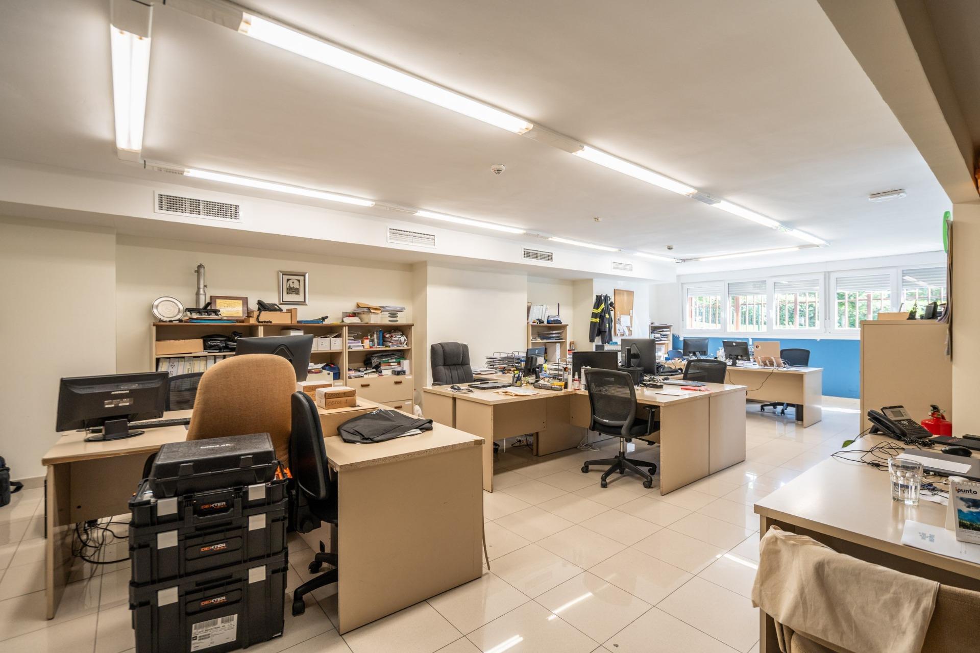 Oficinas-Venta-Madrid-2411208-Foto-27