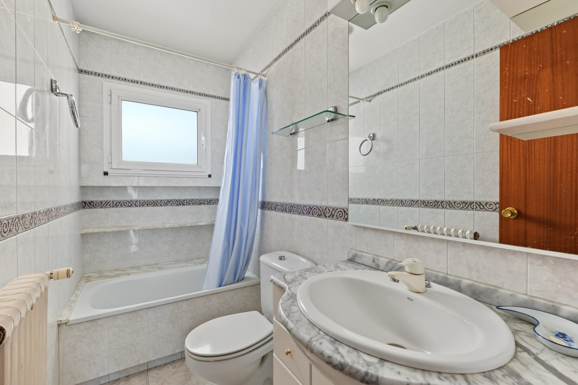 Naves-Venta-Girona-2420408-Foto-23