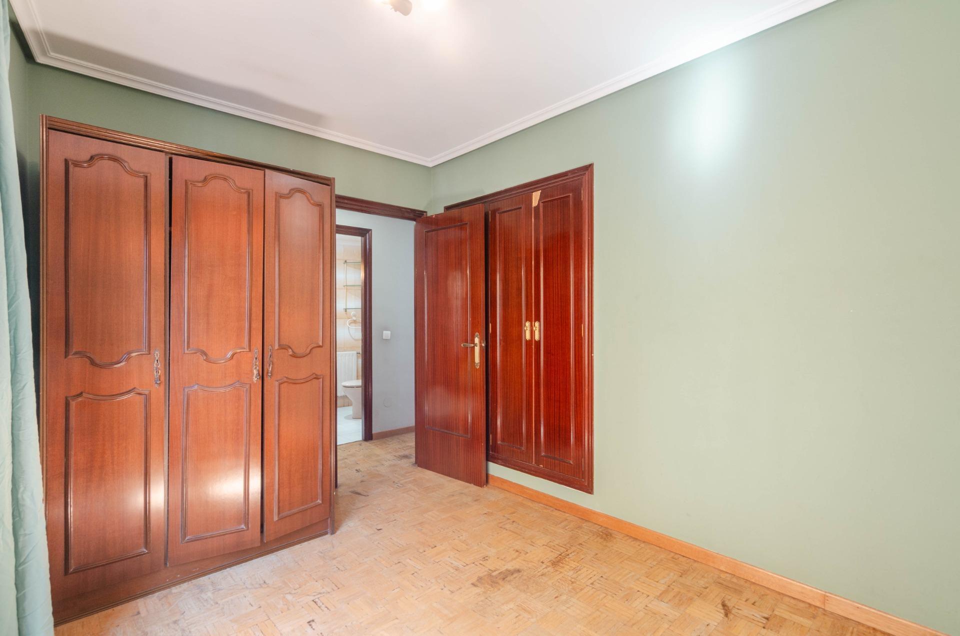 Pisos-Venta-Oviedo-2411175-Foto-31