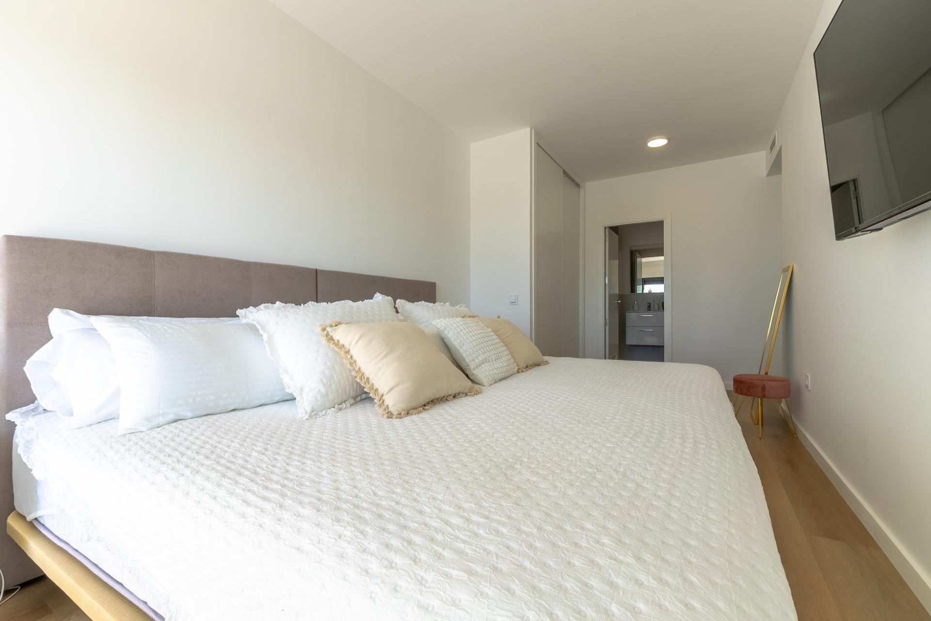 Pisos-Venta-BenalmÃ¡dena-2417042-Foto-9