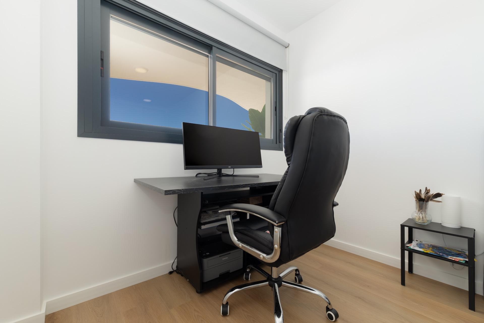 Pisos-Venta-BenalmÃ¡dena-2417042-Foto-20