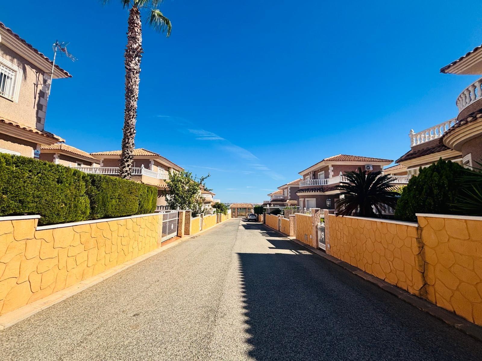 Casas o chalets-Venta-Torrevieja-2425828-Foto-4