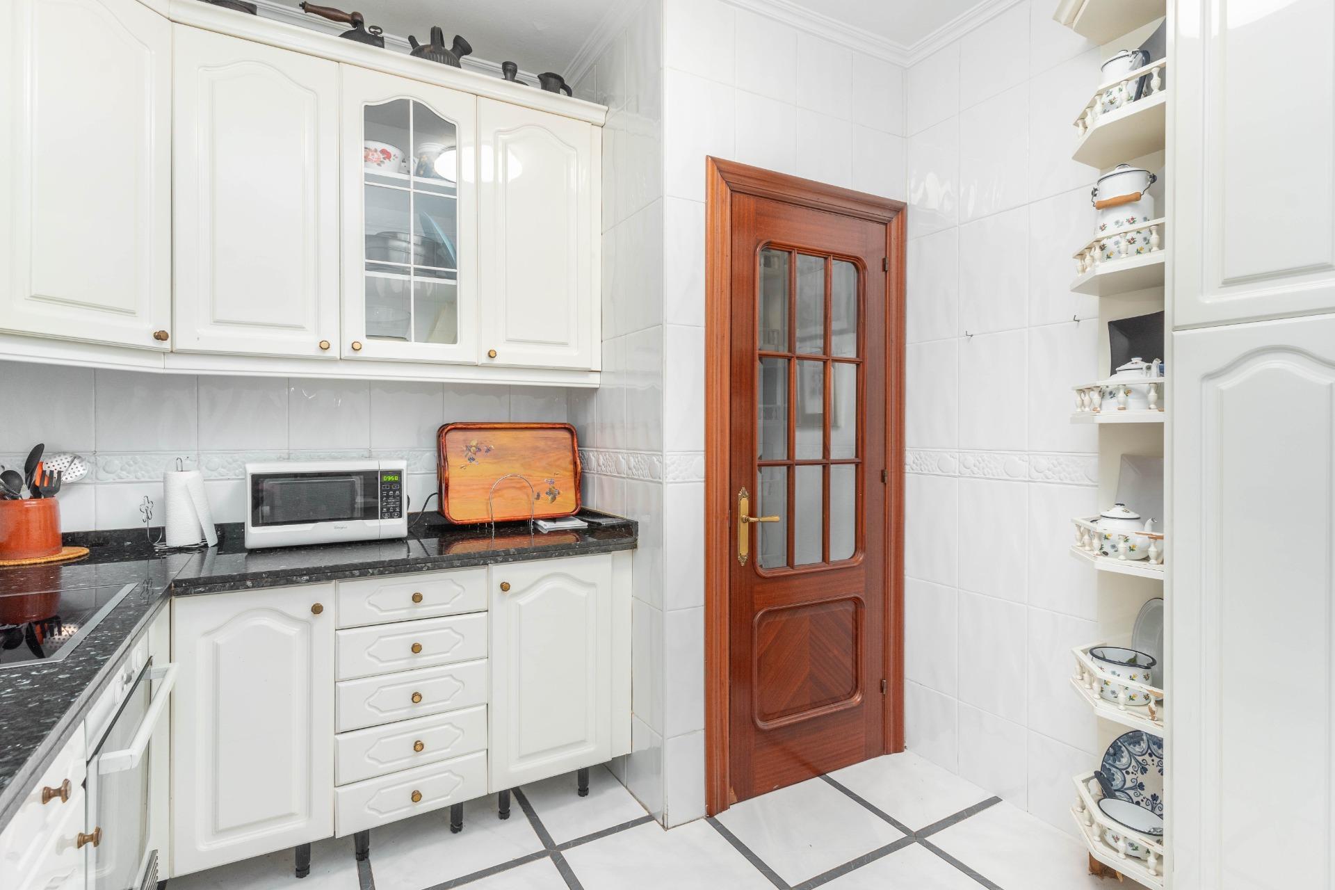 Pisos-Venta-Oviedo-2421350-Foto-11
