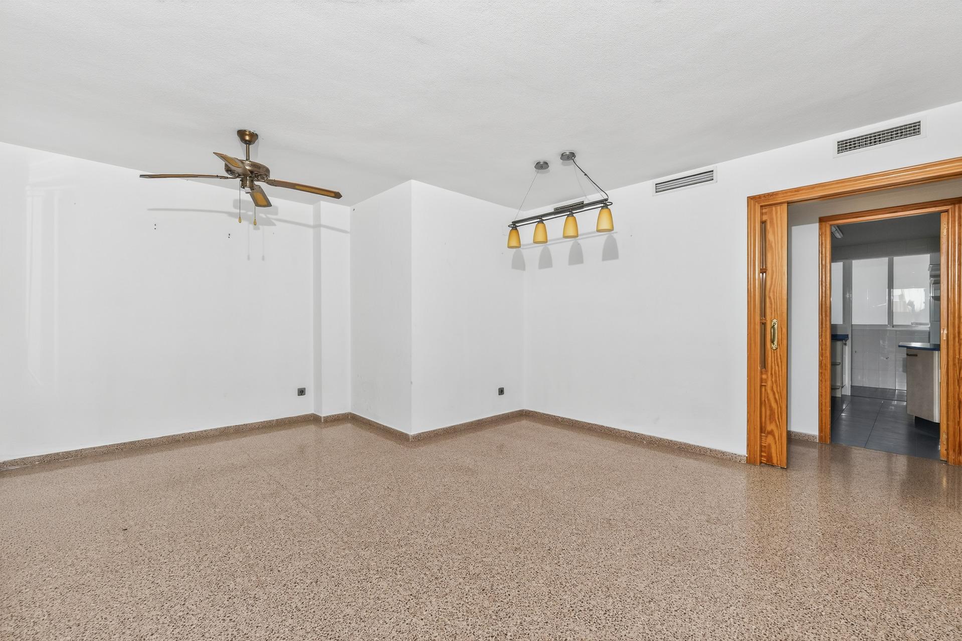 Pisos-Venta-Alicante-2422983-Foto-3