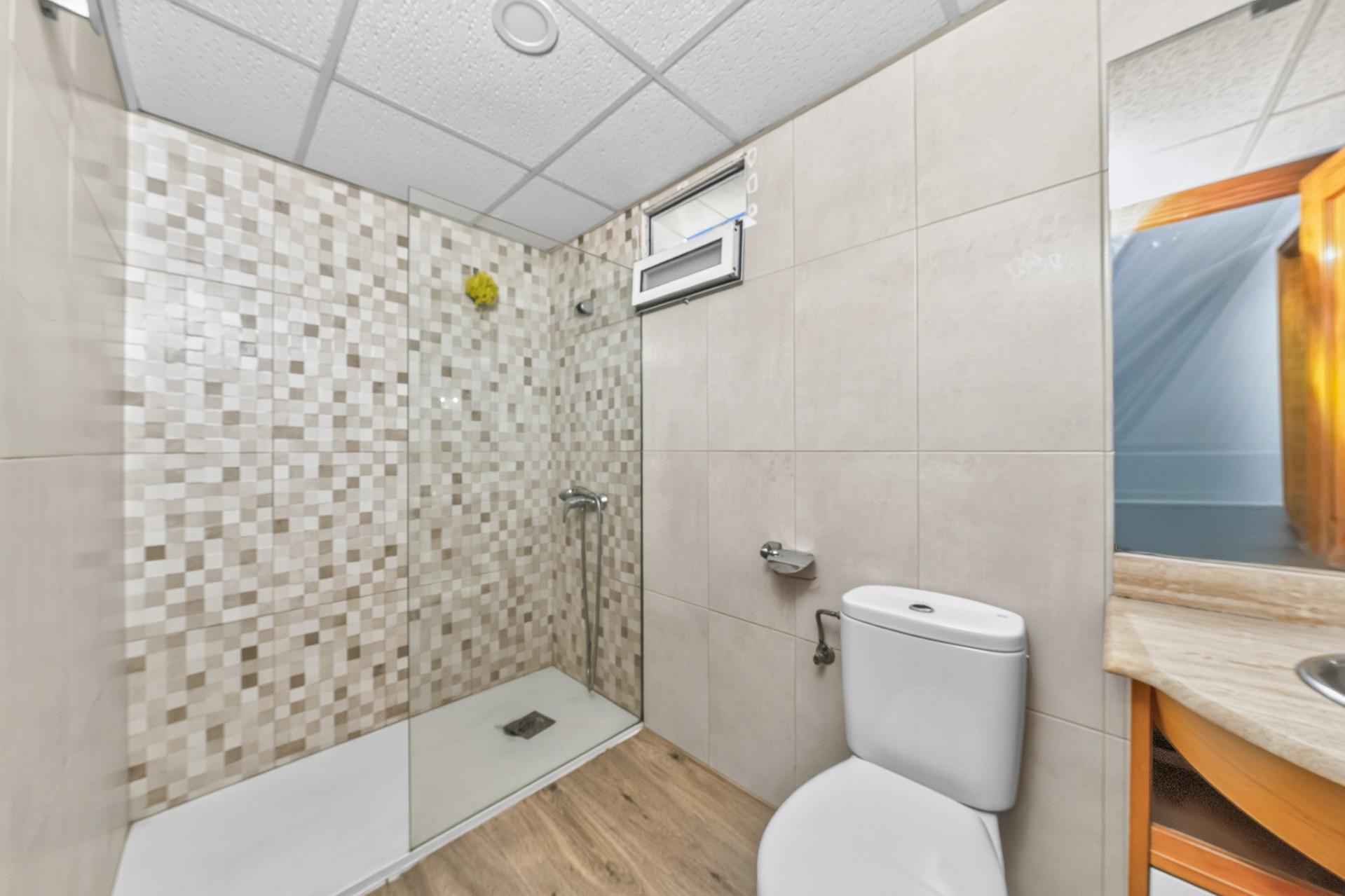 Pisos-Venta-Alicante-2422983-Foto-8