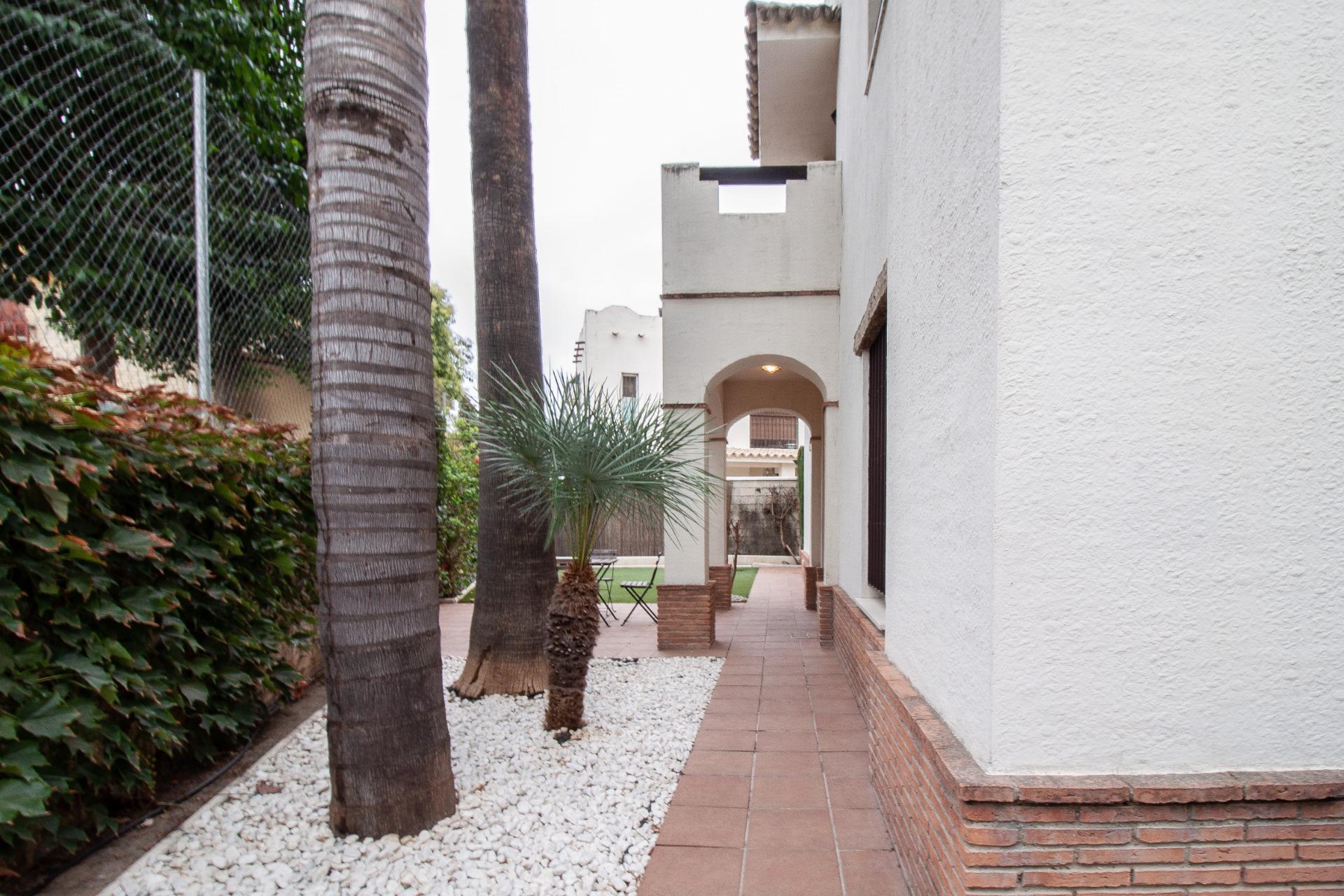Casas o chalets-Alquiler-Palomares del RÃ­o-2423387-Foto-2