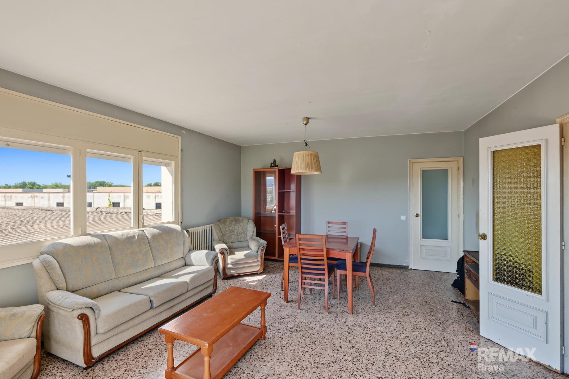 Naves-Venta-Girona-2423417-Foto-3