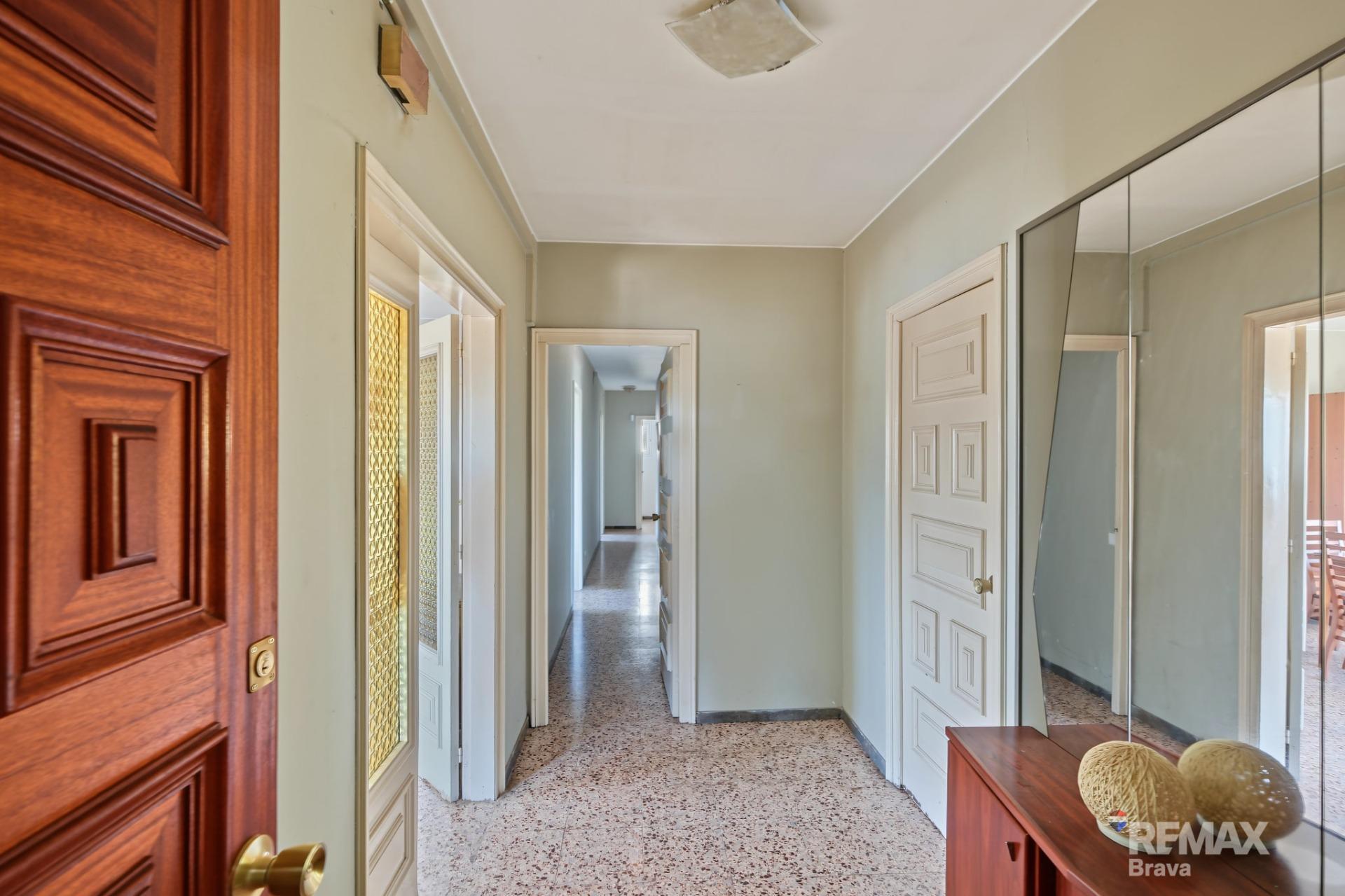 Naves-Venta-Girona-2423417-Foto-10
