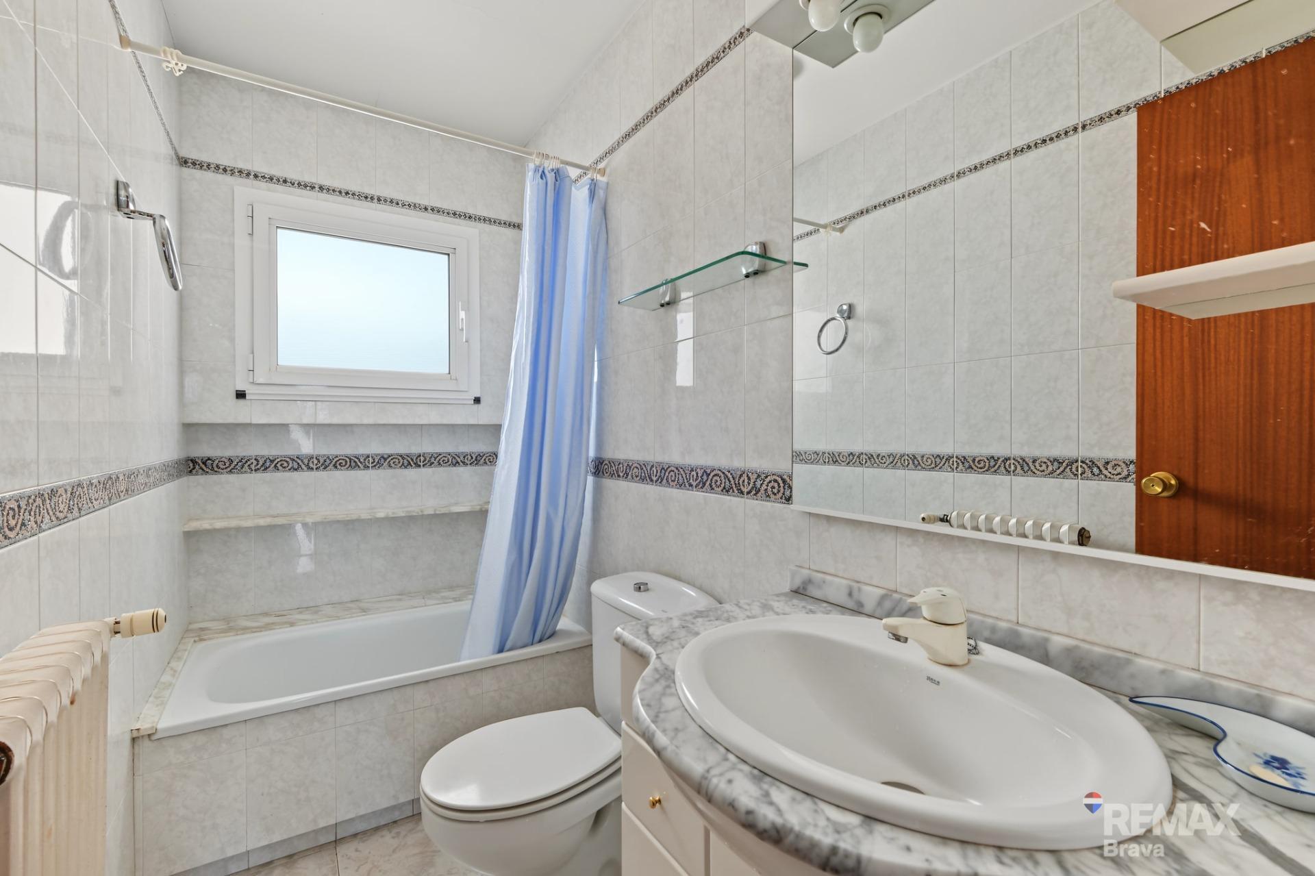 Naves-Venta-Girona-2423417-Foto-23