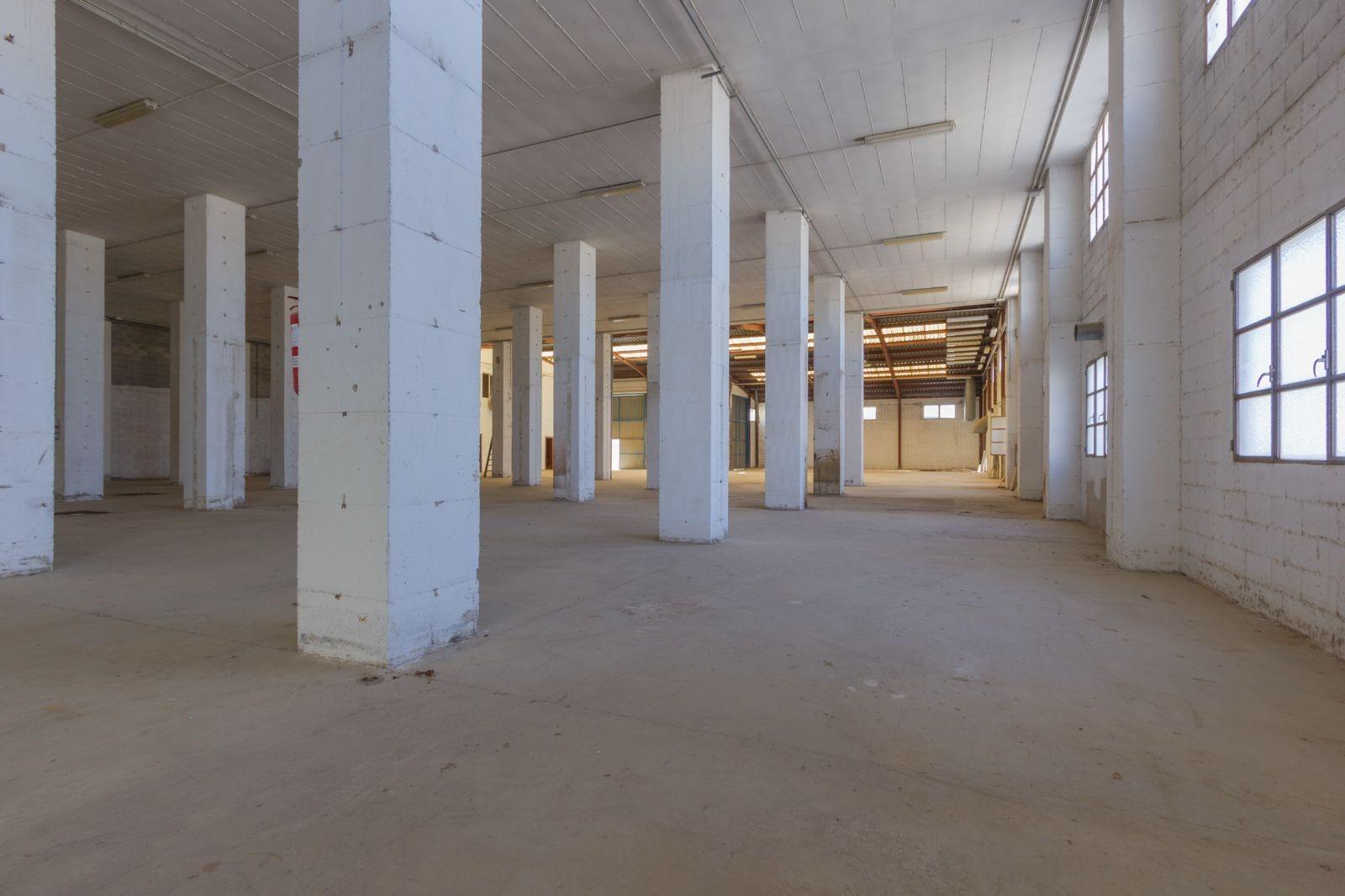 Naves-Alquiler-Paterna-2425849-Foto-8