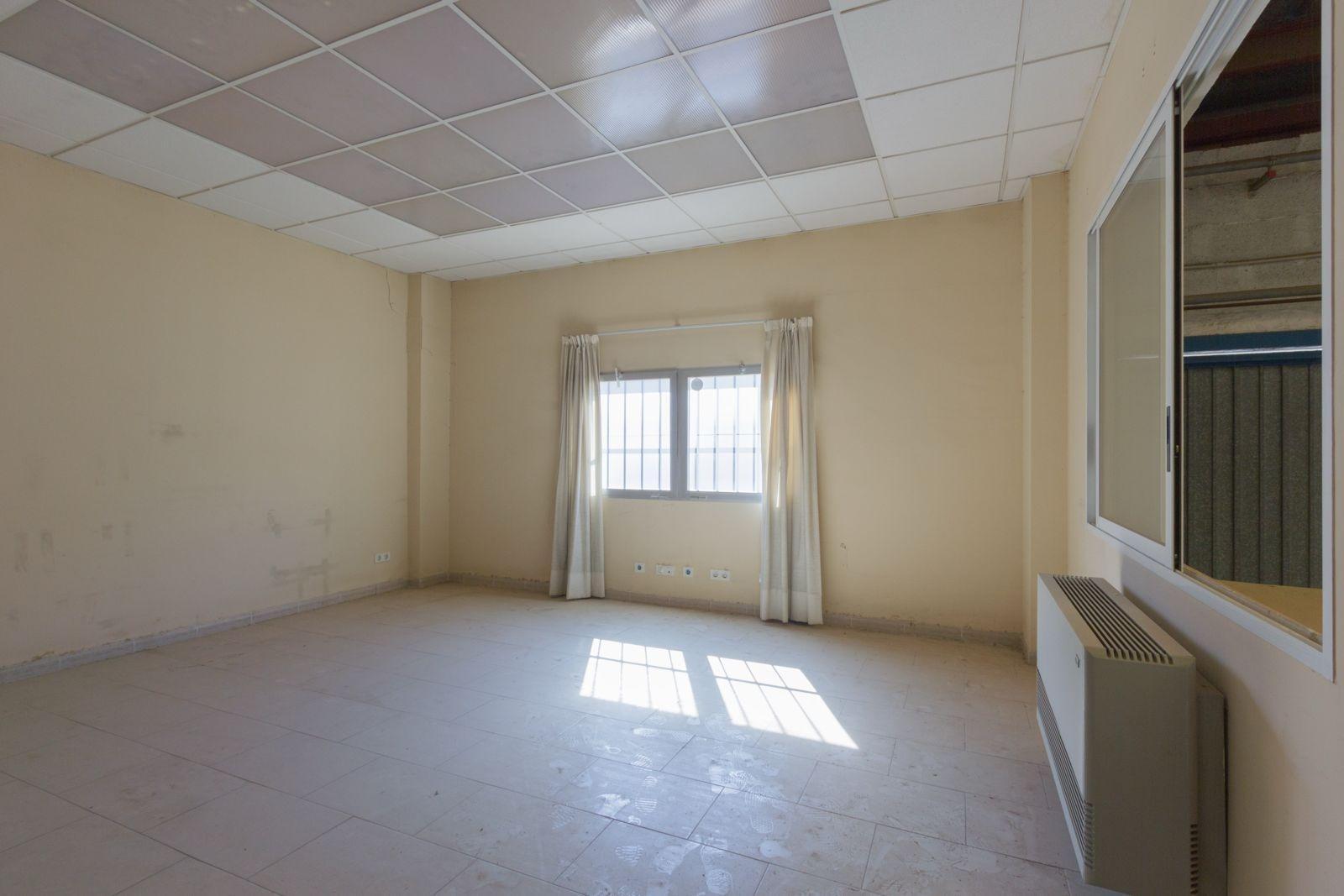 Naves-Alquiler-Paterna-2425849-Foto-12