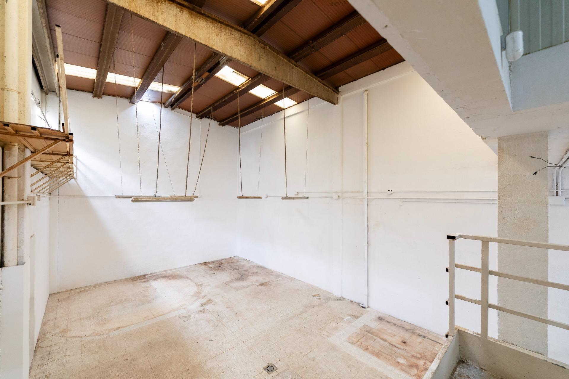Naves-Venta-AlcorcÃ³n-2415746-Foto-9