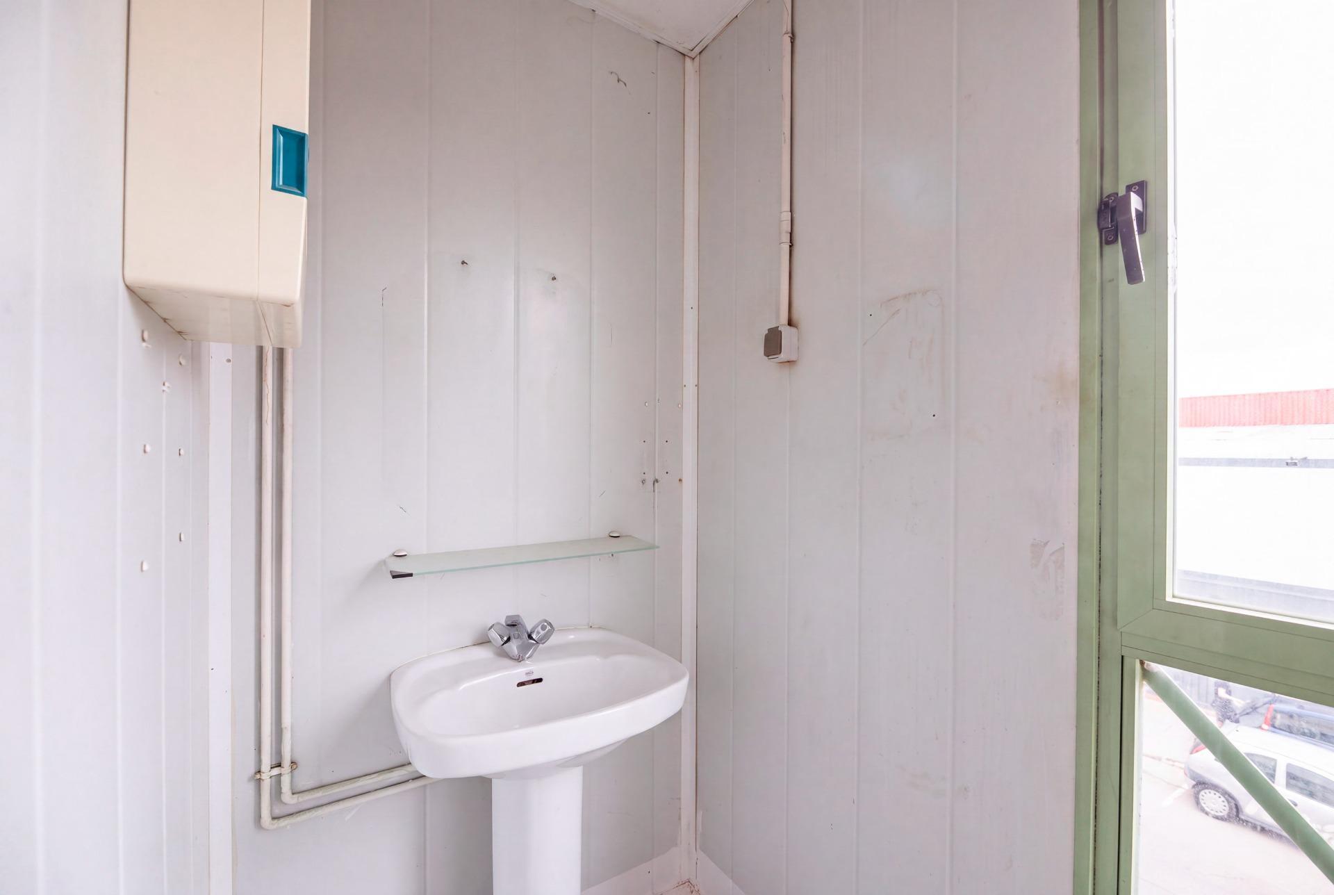 Naves-Venta-AlcorcÃ³n-2415746-Foto-13
