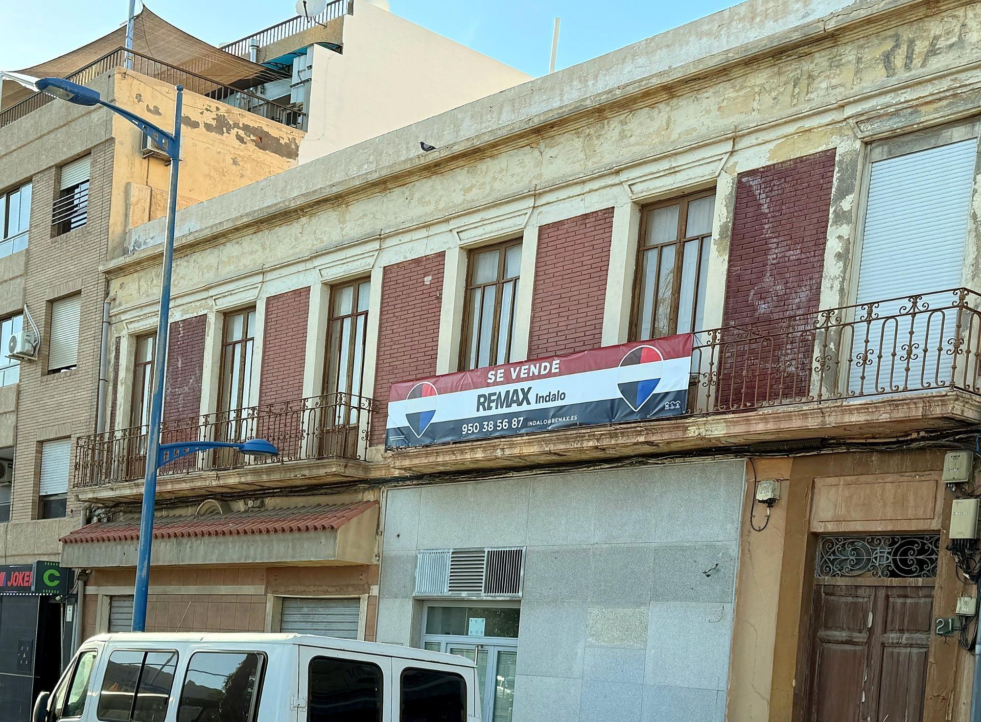 Edificios-Venta-AlmerÃ­a-2425864-Foto-2