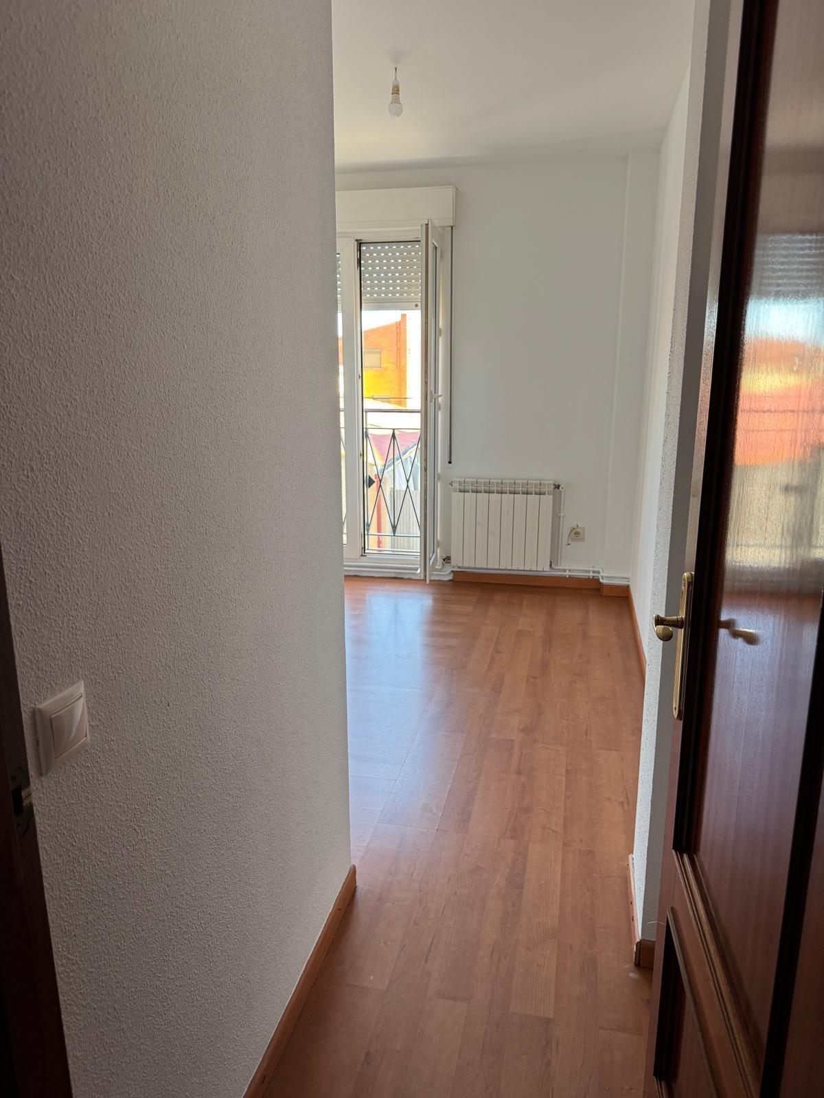 Pisos-Venta-Cigales-2425870-Foto-4