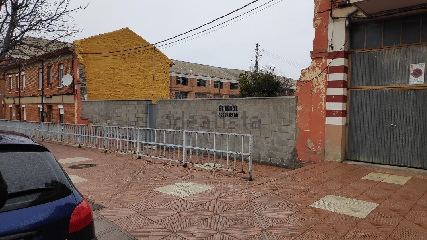 Fincas y solares-Venta-León-2443421