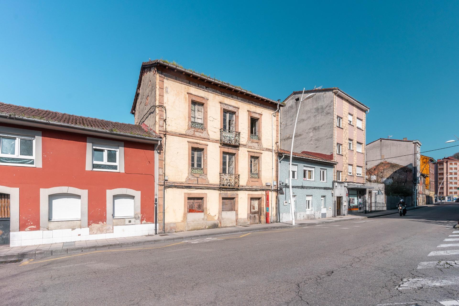 Edificios-Venta-Langreo-2441617-Foto-2