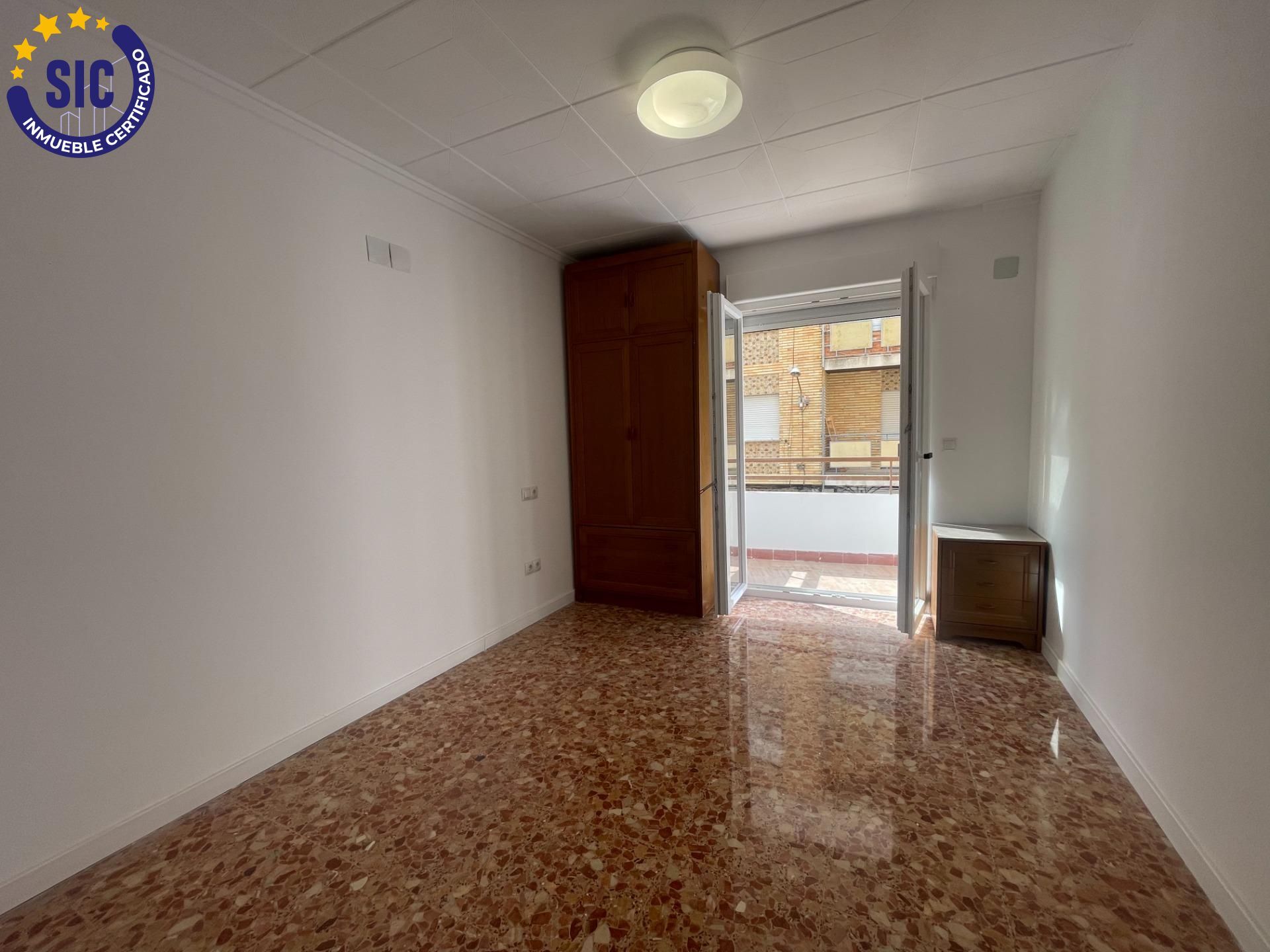 Pisos-Venta-Requena-2424199-Foto-2