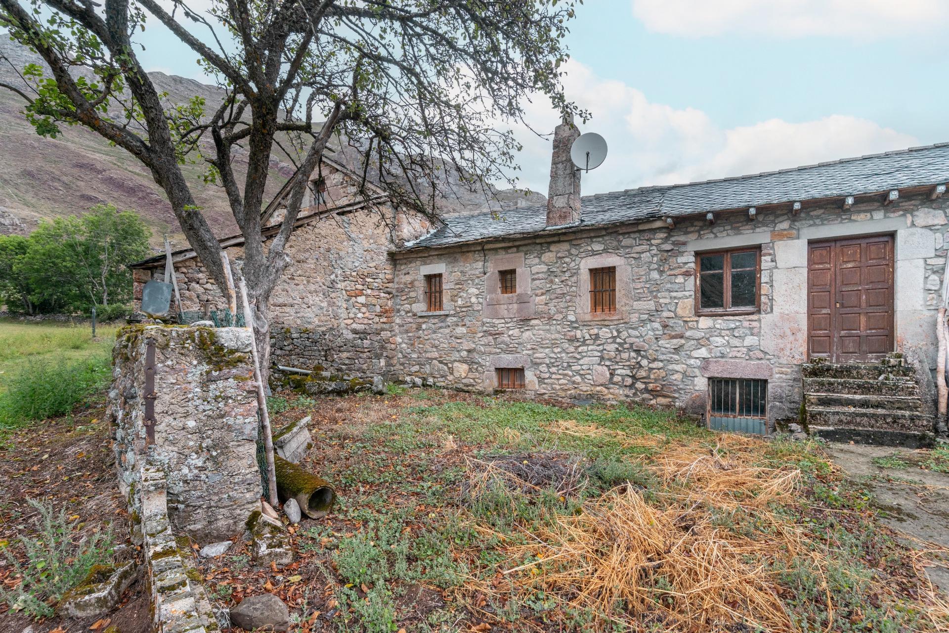 Casas o chalets-Venta-Cabrillanes-2443448-Foto-2