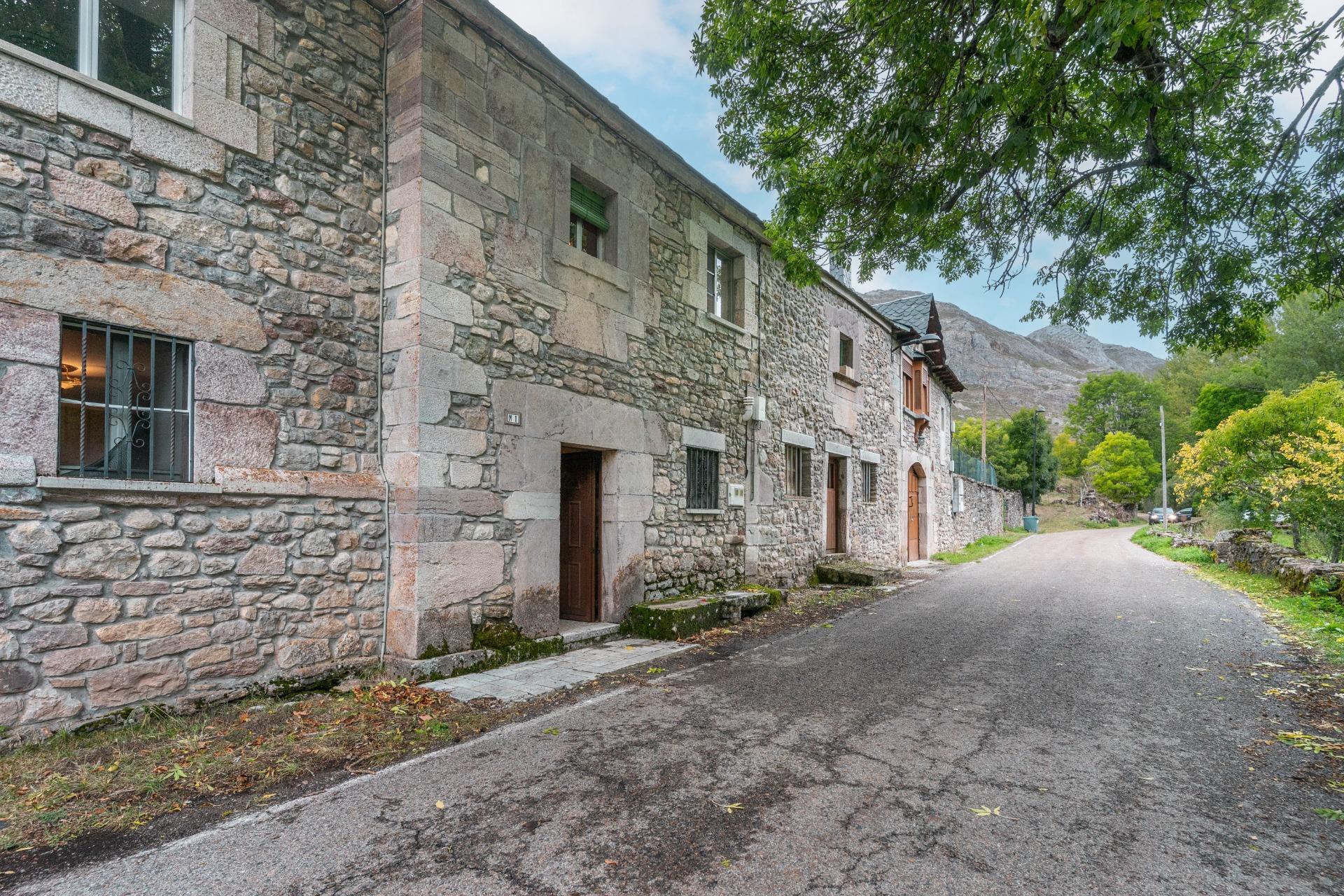 Casas o chalets-Venta-Cabrillanes-2443448-Foto-35