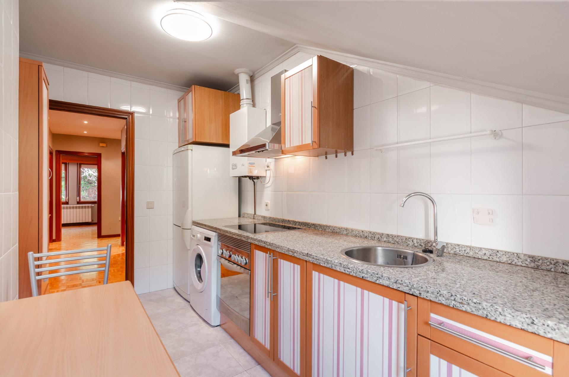 Pisos-Venta-Oviedo-2423441-Foto-4