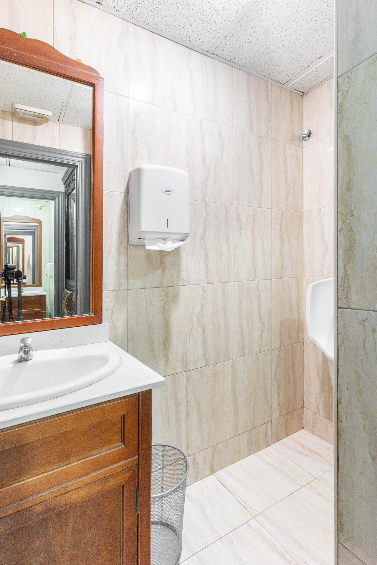 Negocios-Venta-Oviedo-2428300-Foto-25