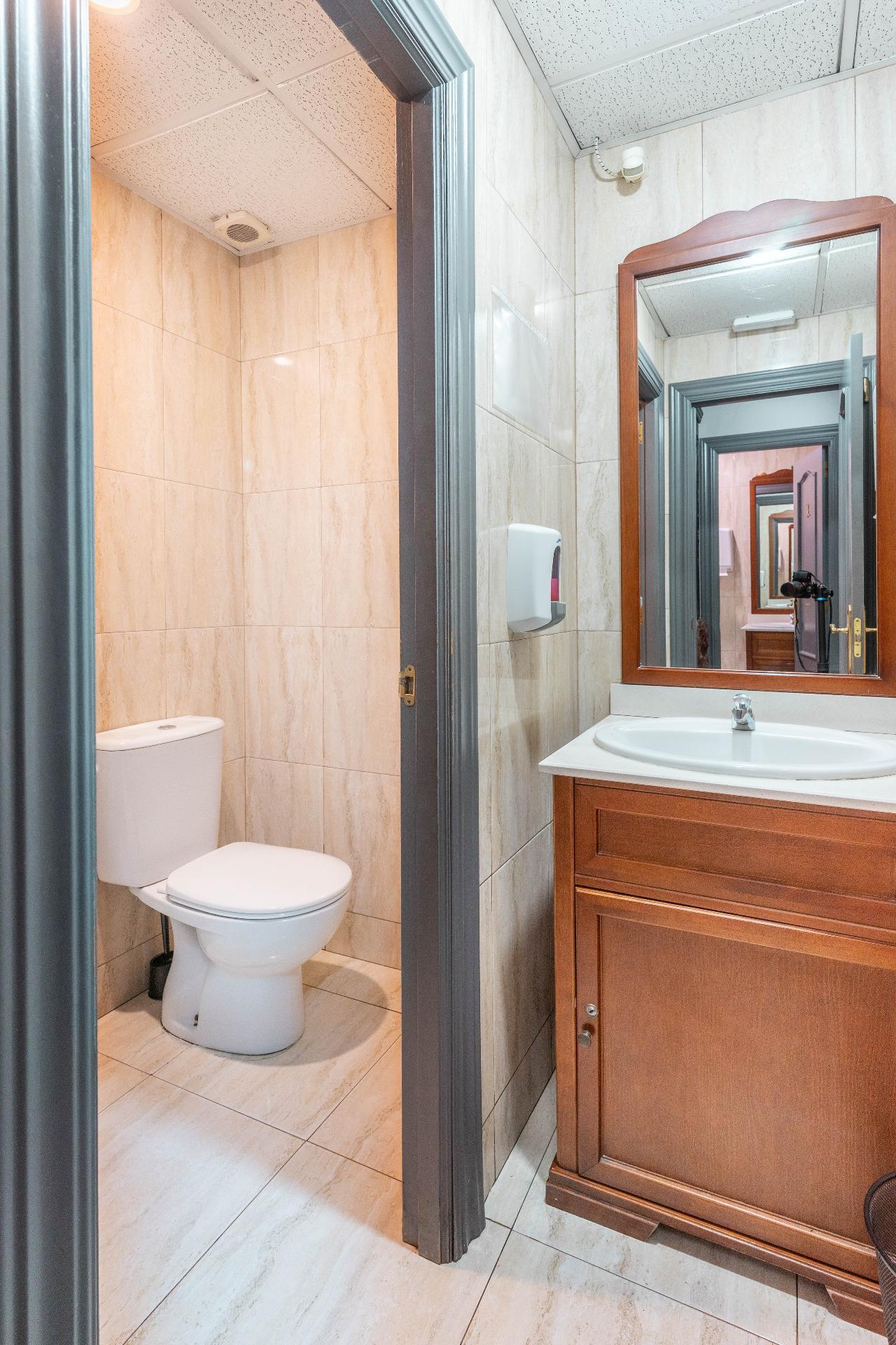 Negocios-Venta-Oviedo-2428300-Foto-24