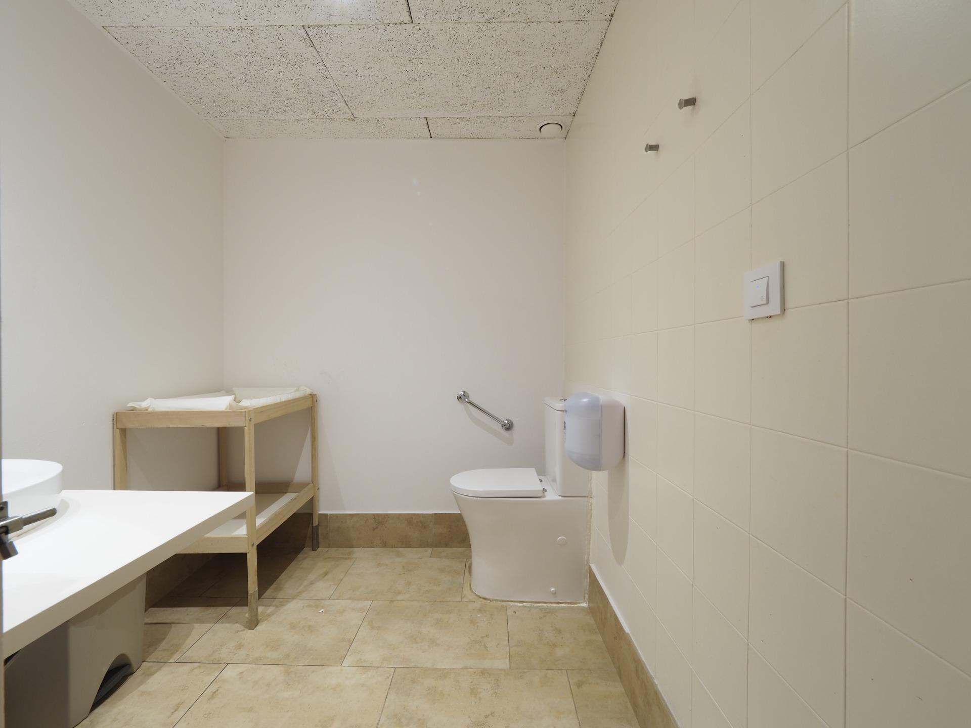 Negocios-Alquiler-Girona-2444407-Foto-26