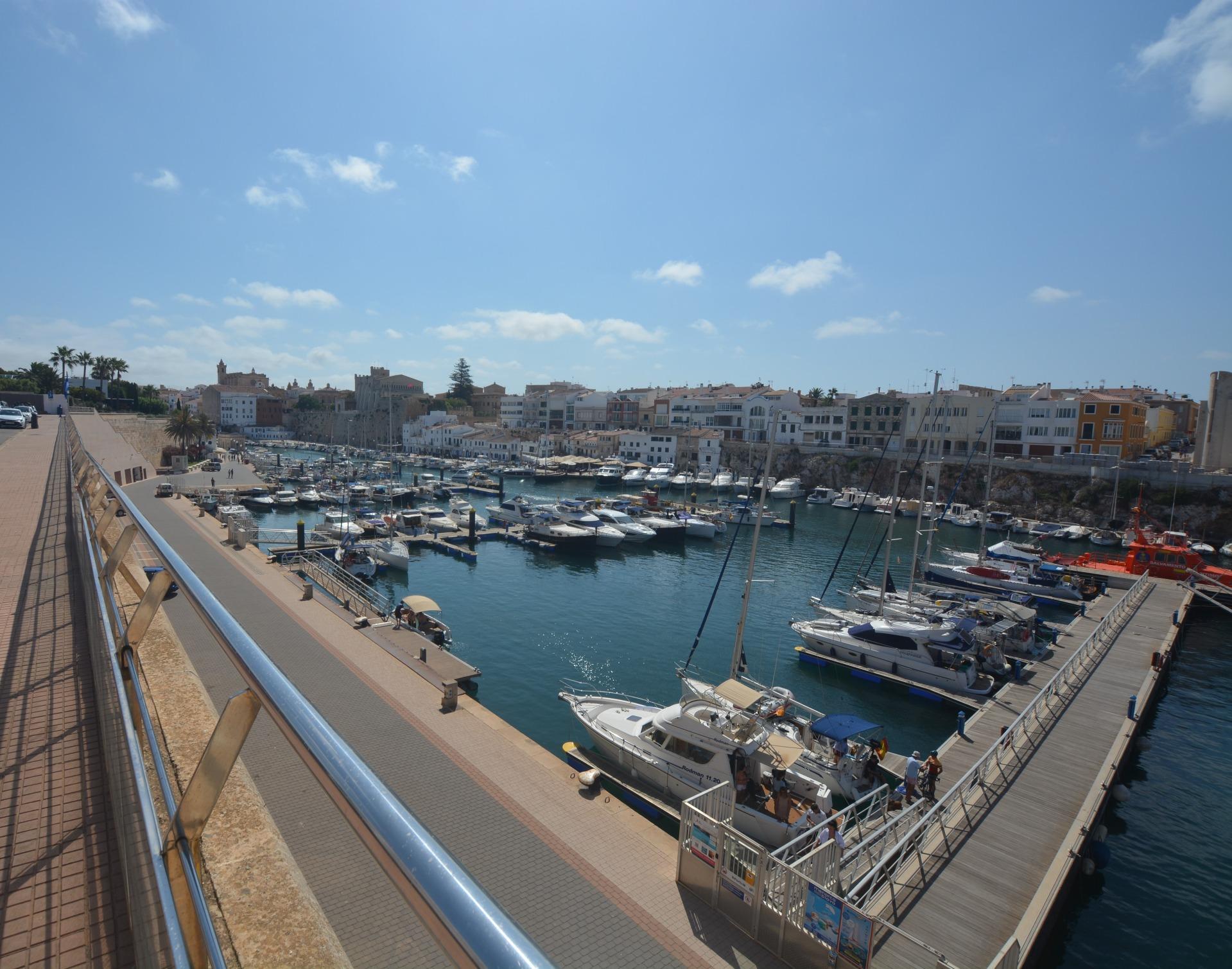 Piso en venta en Ciutadella de Menorca 24/26